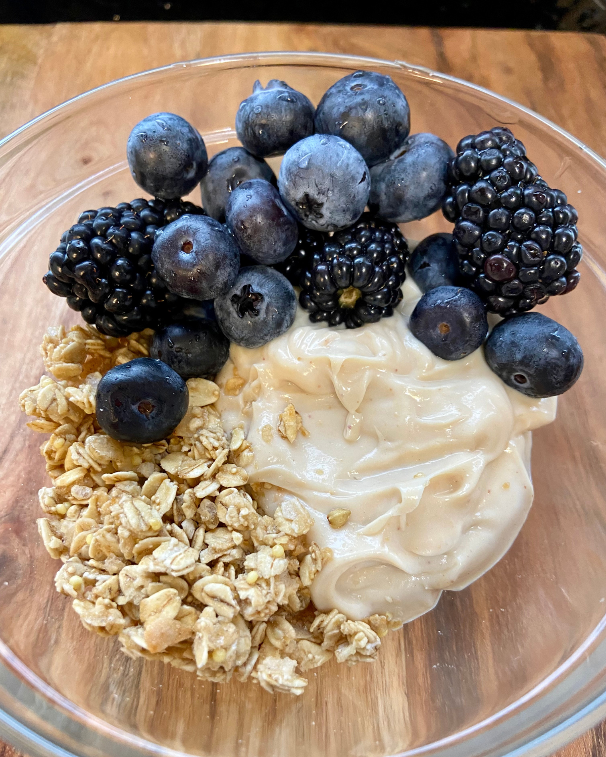 PEANUT BUTTER YOGURT PARFAIT