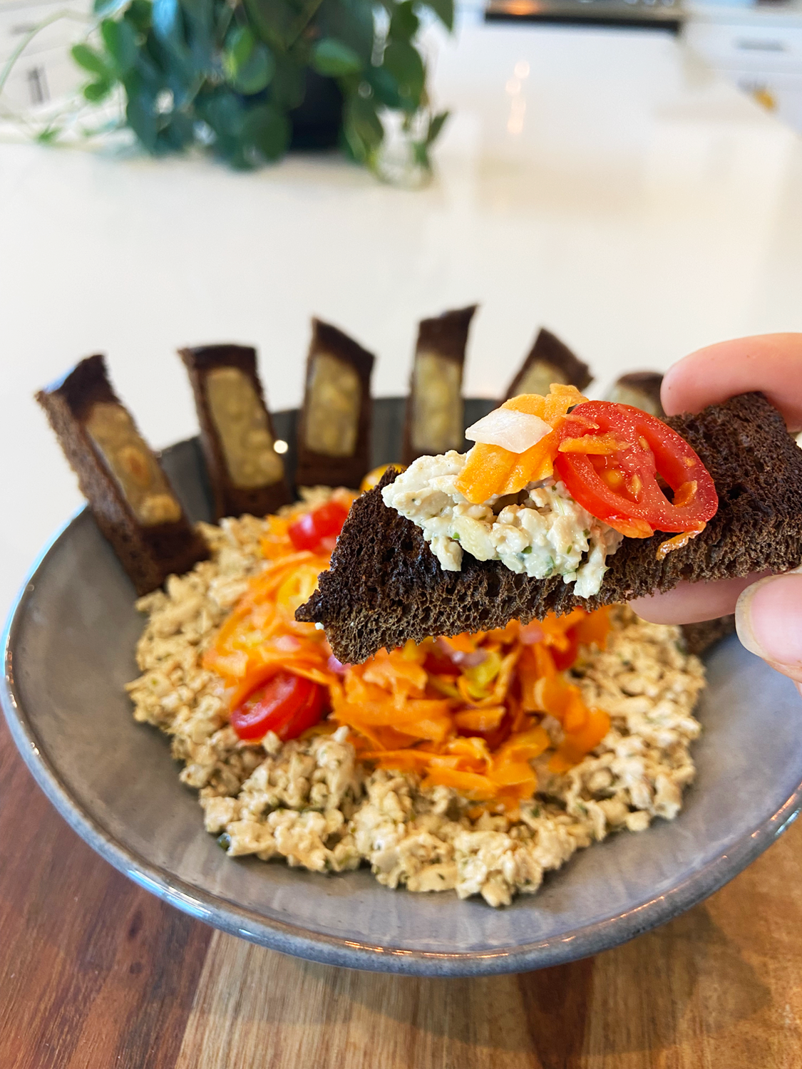 VEGAN TUNA MELT SNACK PLATE