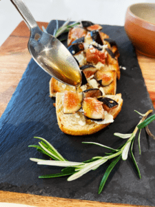 vegan blue cheese with rosemary agave and figs