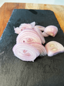 thinly sliced shallot for beyond steak tips recipe