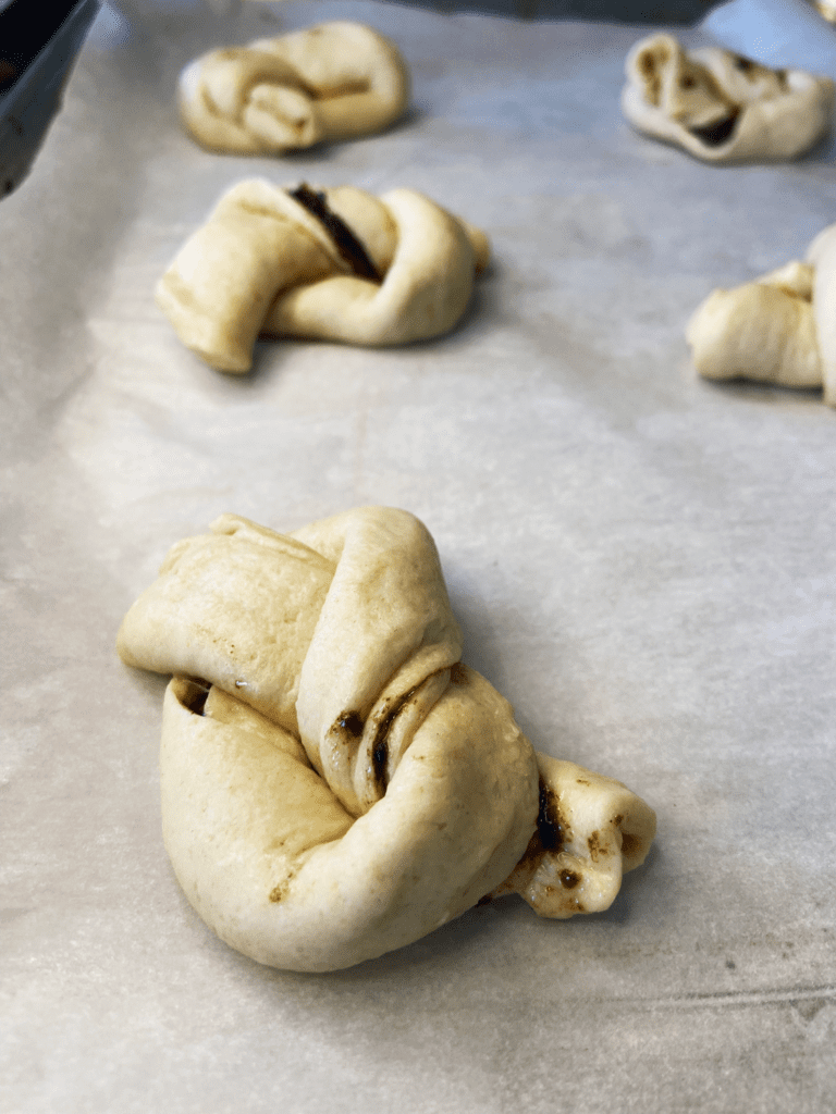 vegan black garlic knots using pillsbury dough