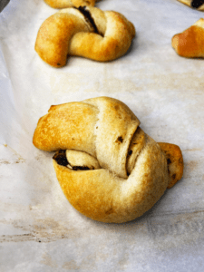 baked black garlic pillsbury knots