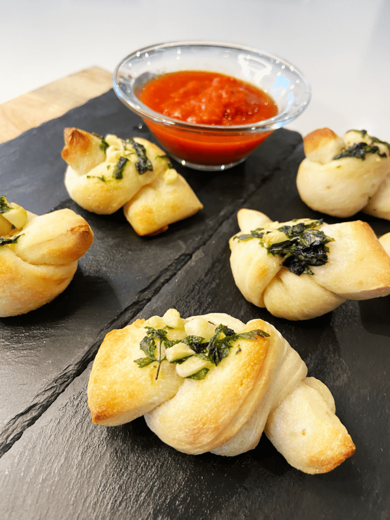 pillsbury garlic knots