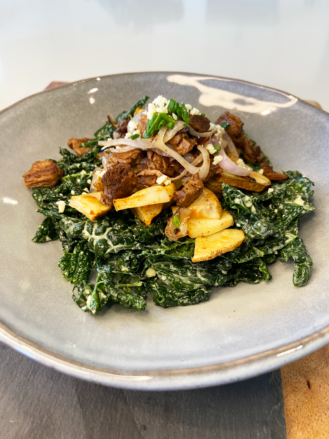 BEYOND STEAK TIPS RECIPE : VEGAN STEAK AND POTATO KALE SALAD