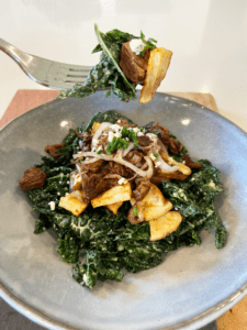 vegan steak and kale salad with blue cheese