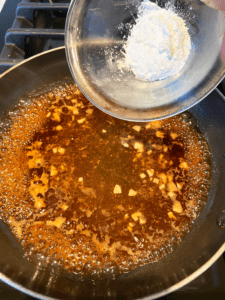 Adding cornstarch to garlic soy sauce