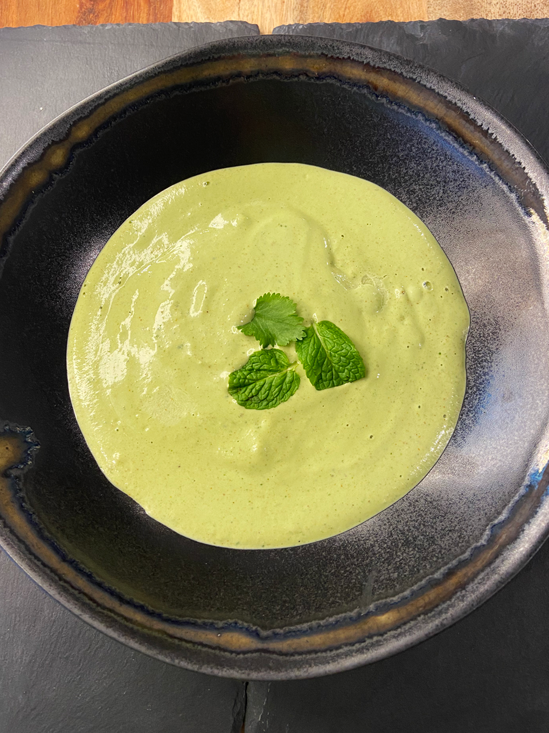 cilantro mint vegan crema