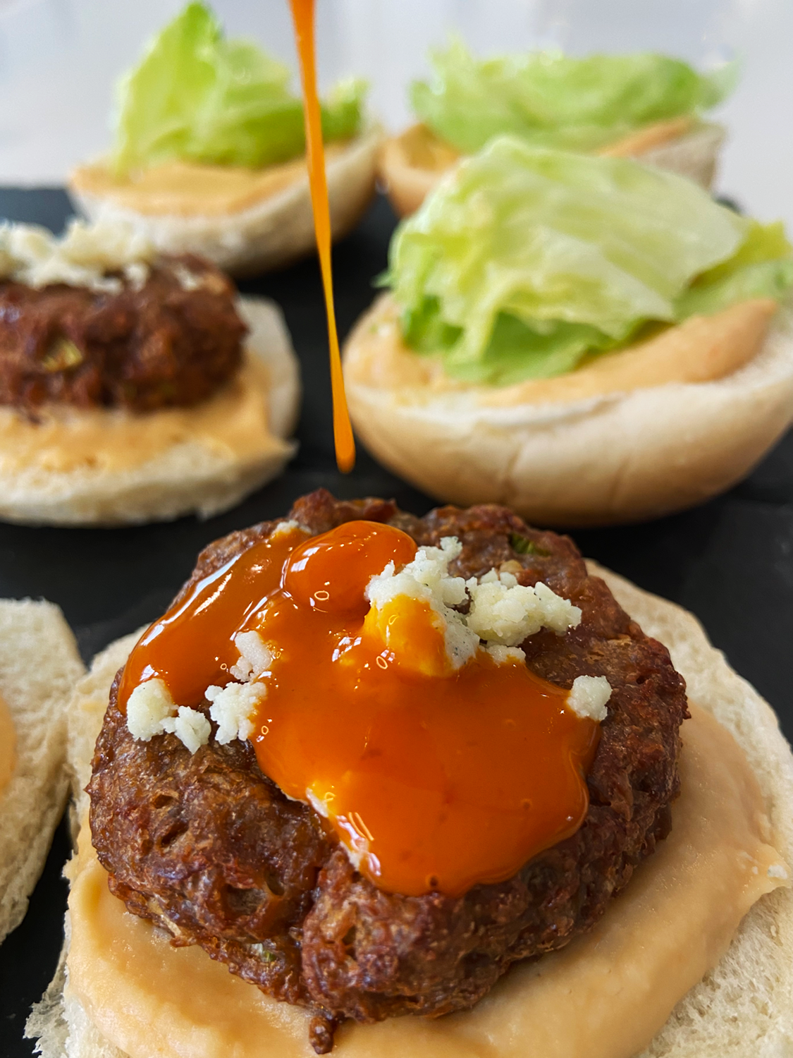 Beyond Meat Burger in air fryer : Vegan Buffalo Blue Sliders