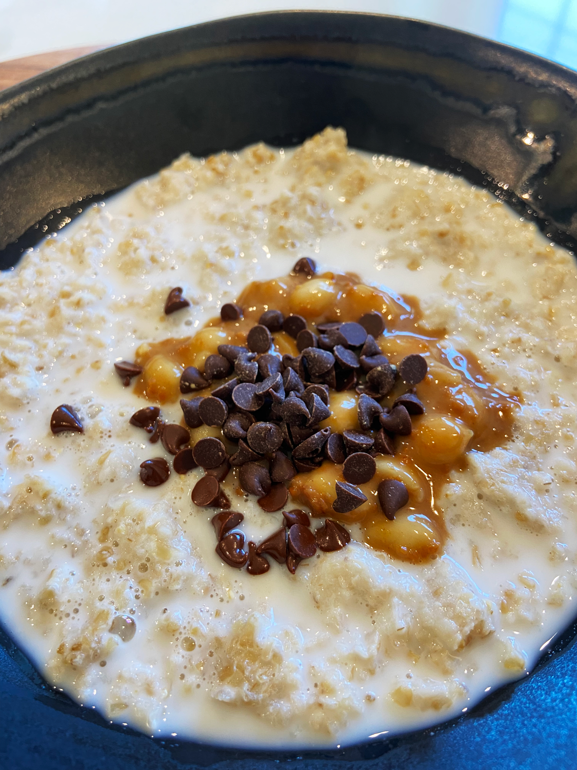 Snickers Steel Cut Oats : Vegan Recipe