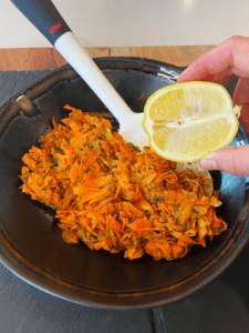 adding lemon to carrot lox